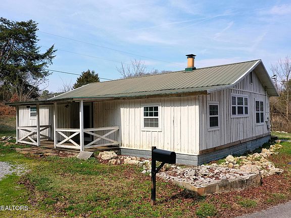 4th image of 301 Gage Rd