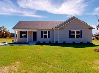 1399 Pinkney Rd, Pikeville, NC 27863