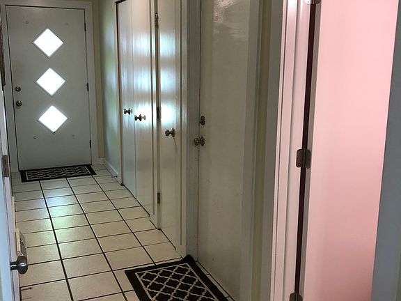 3rd image of 6202 Saint Joseph Dr