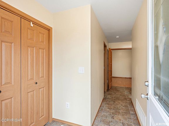 5th image of 3966 N Ebbtide Ct