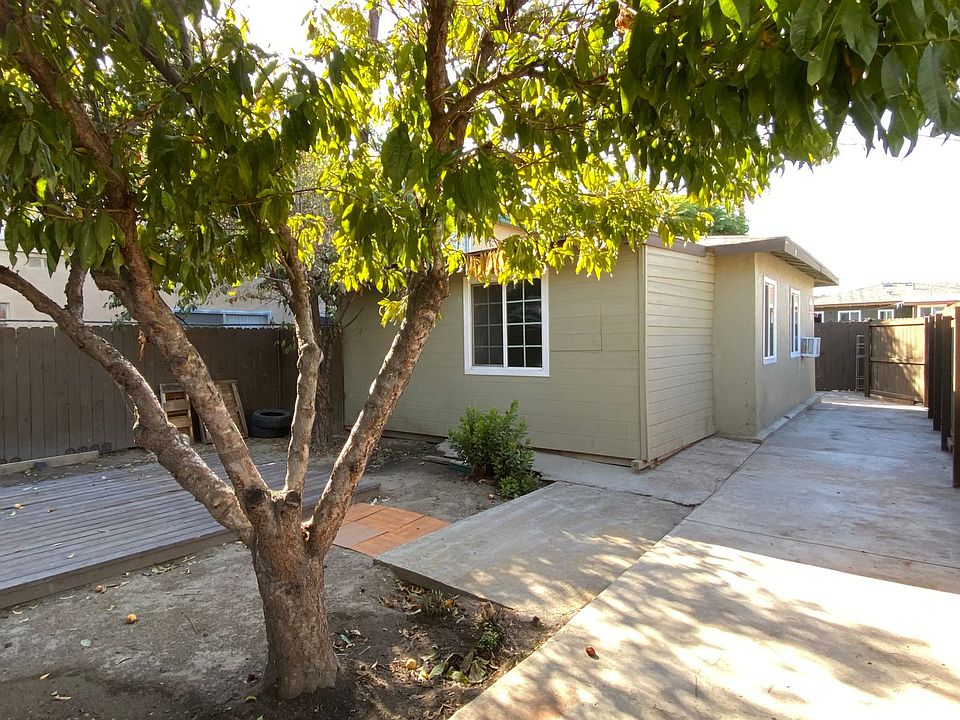 1st image of 3840 Baldwin Ave #3838