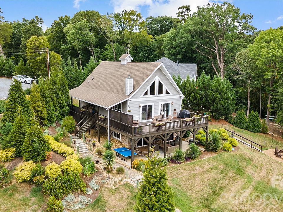 1st image of 8428 Island Point Rd