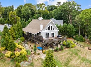 8428 Island Point Rd, Charlotte, NC 28278