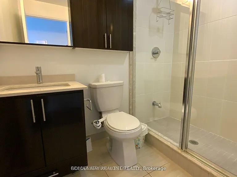 75 N Park Rd #402 — Photo 9
