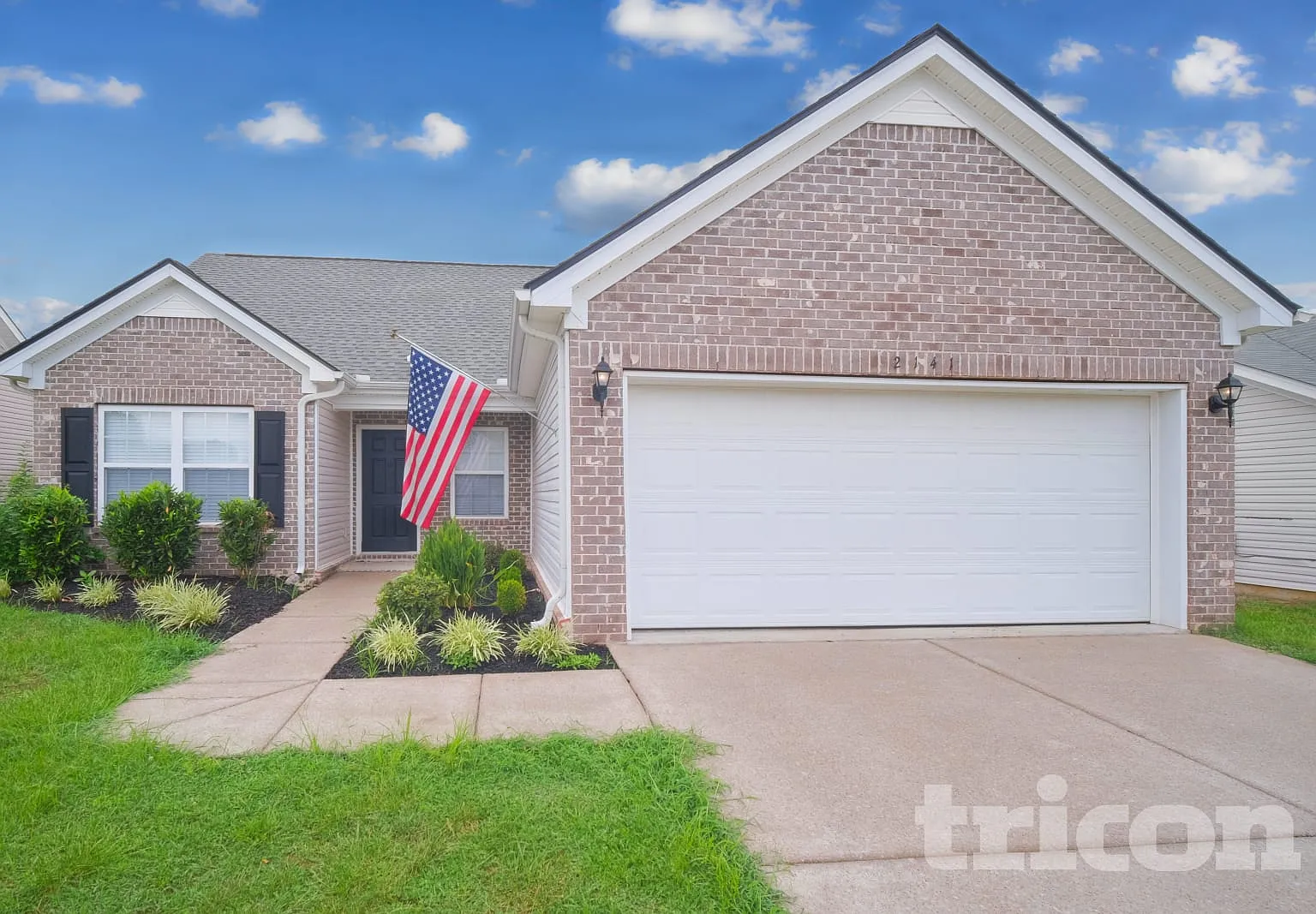 2141 Deer Valley Drive Spring Hill TN — Photo 1
