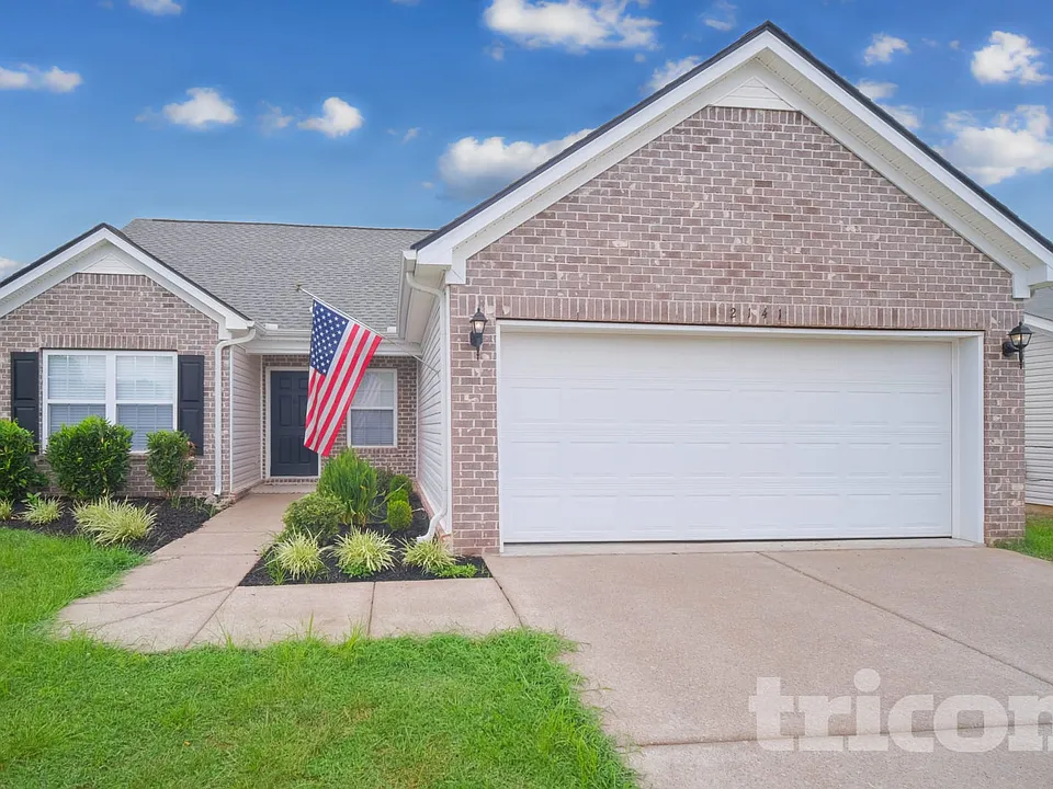 2141 Deer Valley Dr