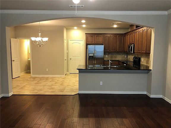 4th image of 2522 Tye Ln