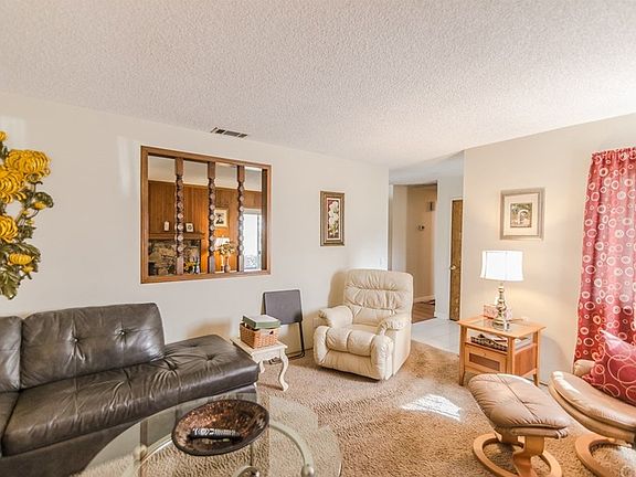 3rd image of 17440 Hawthorne Ave