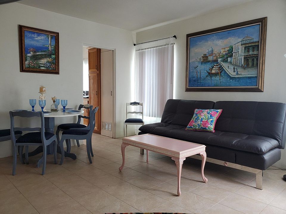 1st image of 817 1/2 Island Ct #2