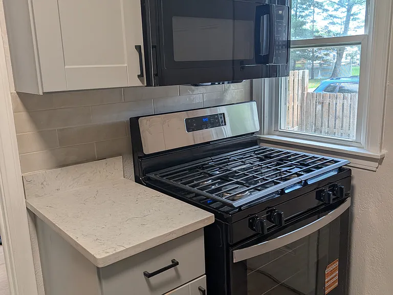 803 Perkinswood Blvd SE #803 — Photo 2