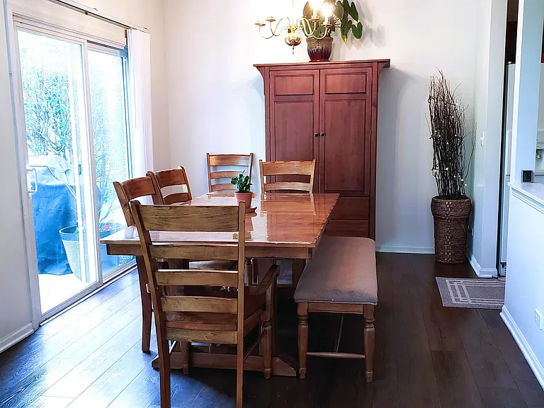 643 Creekside Cir — Photo 7