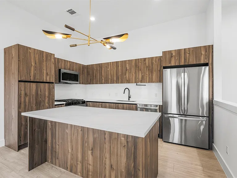 104 Tolima Dove St — Photo 16