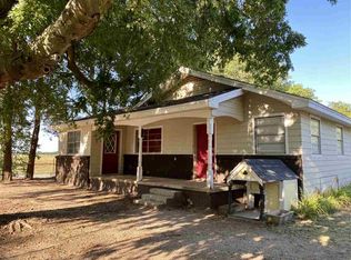 6015 Enville Rd, Marietta, OK 73448