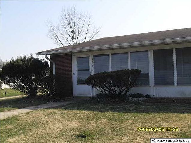 1st image of 365 Chesterfield Court #A