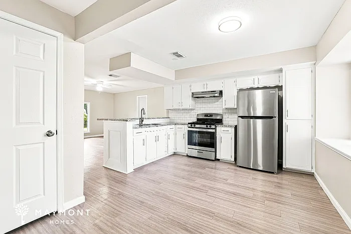 4 bed, 1.5 bath, 1412 sqft, $1,645 — Photo 3