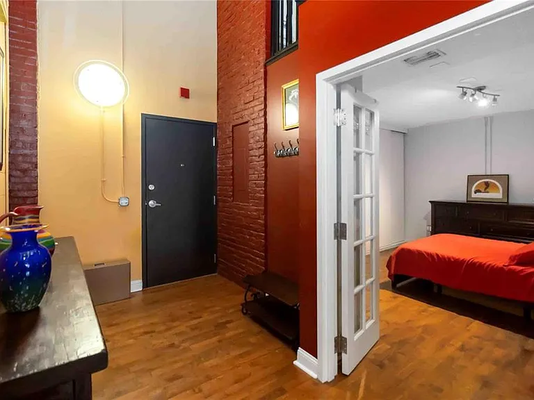 62 W Colonial Dr #301 — Photo 18