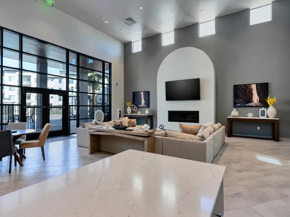 The Falls at Crismon Commons