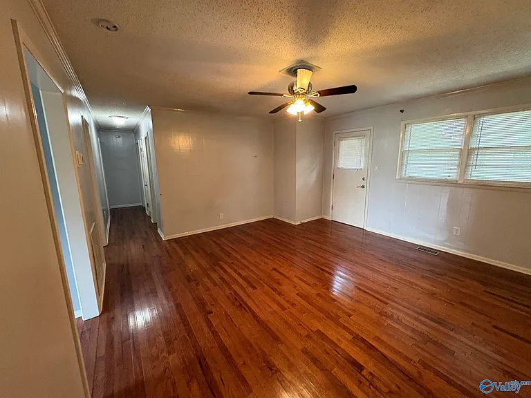 125 Meadow Dr — Photo 5