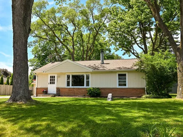1551 S 168th STREET, New Berlin, WI 53151