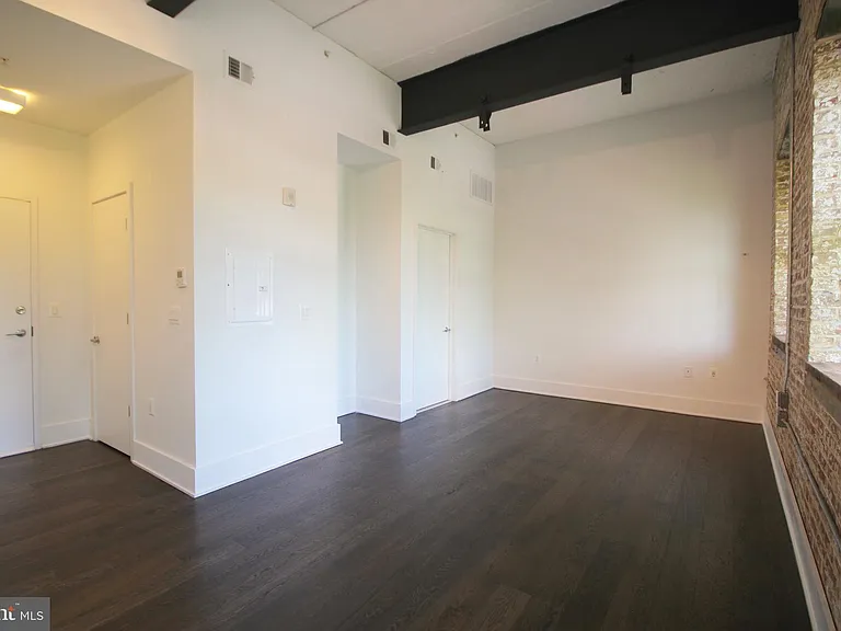 515 N Washington St #203 — Photo 15