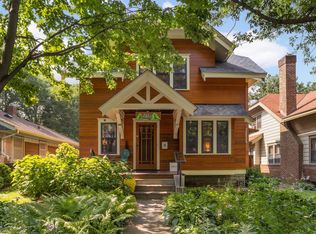 2126 Lincoln Ave, Saint Paul, MN 55105