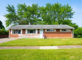 6905 Morley Ln, Huber Heights, OH 45424