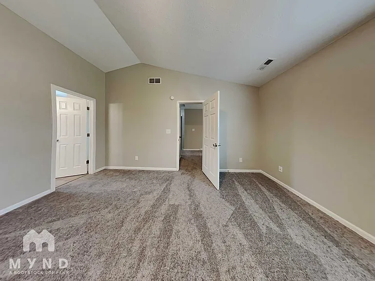 105 W Carolina St — Photo 8