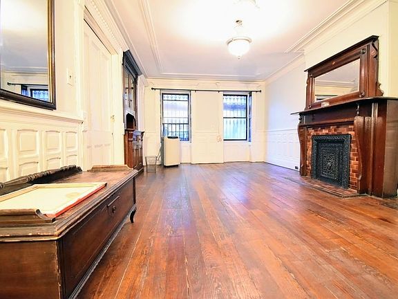 3rd image of 595 Macon St #1