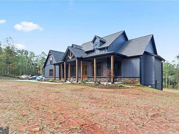 4th image of 150 Old Sandhill Rd