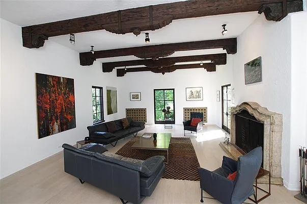 Sold by Corcoran | media 19