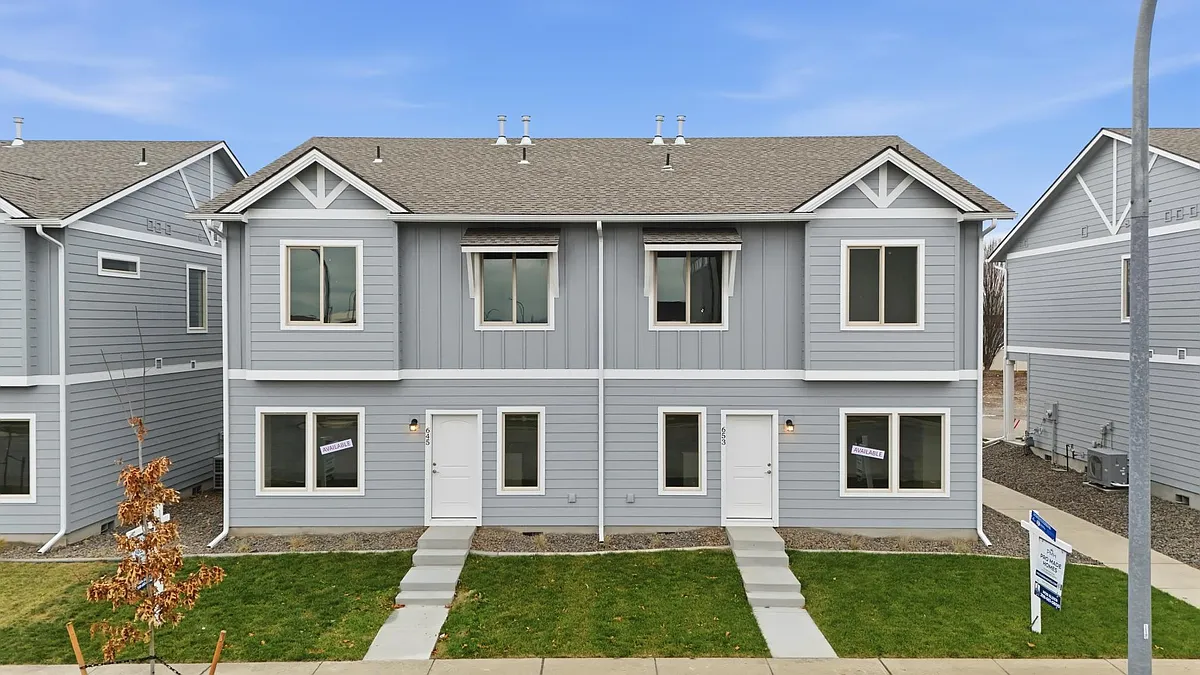 Building Photo - 645 N Creative Way