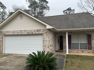 108209 Kapalama Dr, Diamondhead, MS 39525