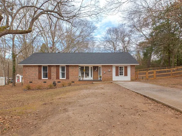 503 Forest Hills Dr, Williamston, SC 29697