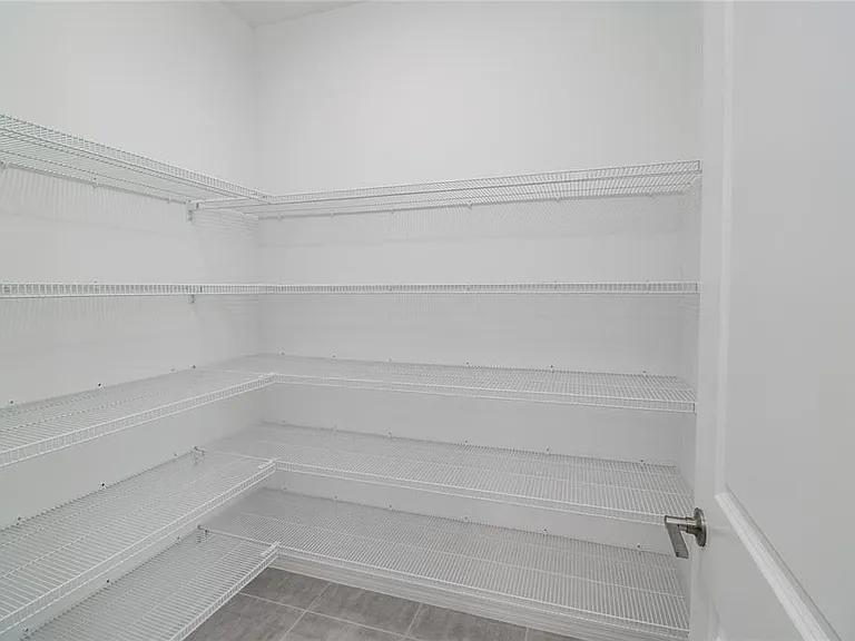 2068 Babbling Brook Blvd — Photo 9