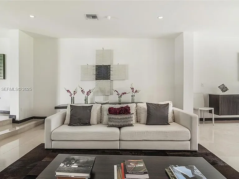 3020 Brickell Ave — Photo 5