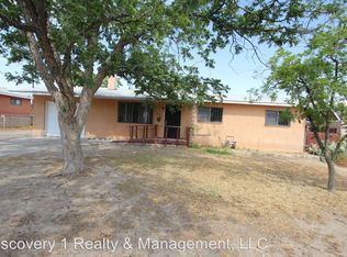 304 Estancia Dr NW, Albuquerque, NM 87105
