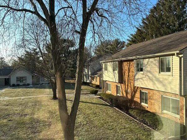 1619 Lyndhurst Dr APT F, Savoy, IL 61874