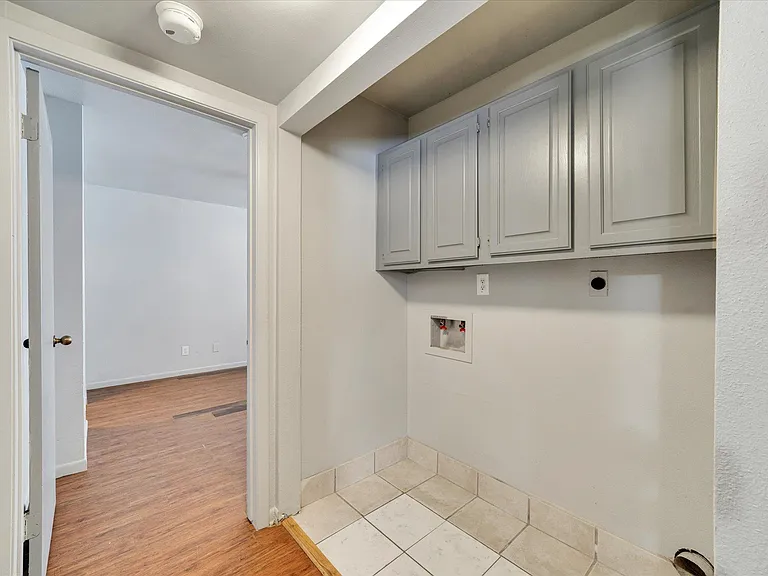 1130 Bois Darc St — Photo 19