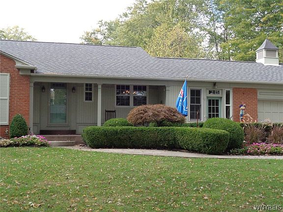 2nd image of 44 Parkwood Dr
