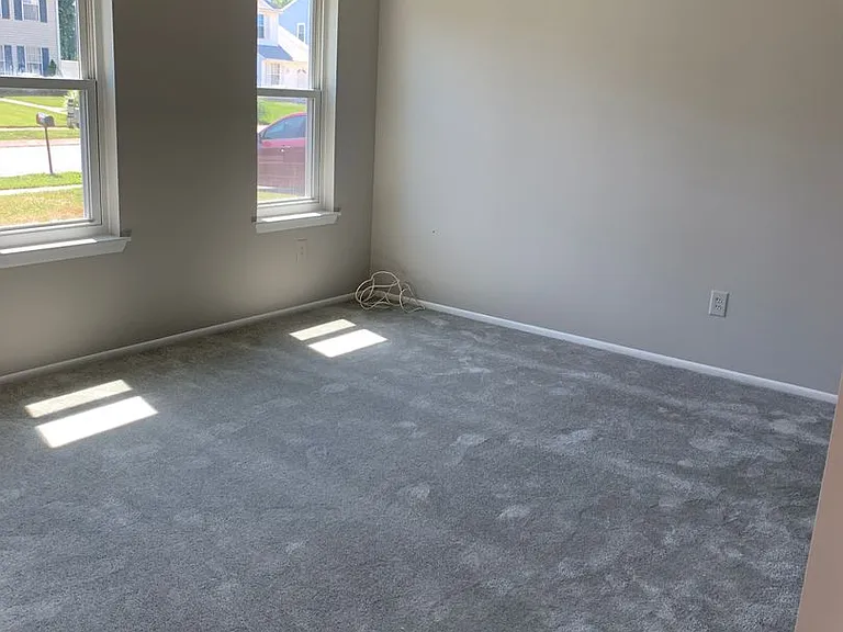 313 Winterberry Dr — Photo 10