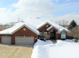 20535 Hickory Ct, Frankfort, IL 60423