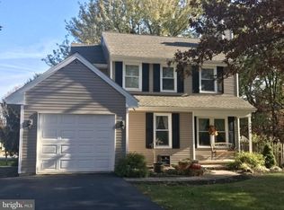 989 Rill Rd, Reading, PA 19606