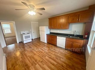70 Bouvier Ave UNIT 2L, Manville, RI 02838