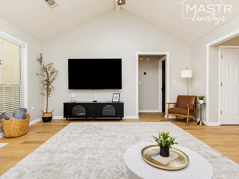 107 Tappan Ct — Photo 3