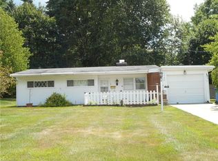 409 Tudor Ln, Youngstown, OH