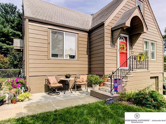 3rd image of 4015 Clifton Dr