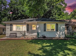 2021 SW Hope St, Topeka, KS 66604