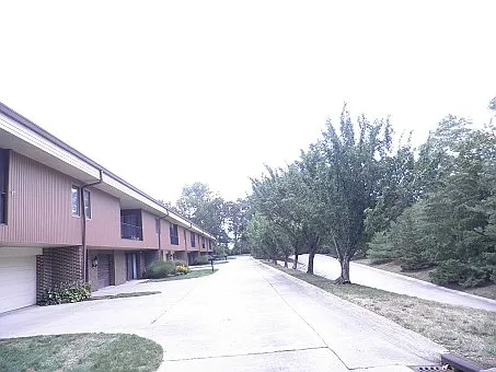 3501 Spy Run Hill Dr photo 1