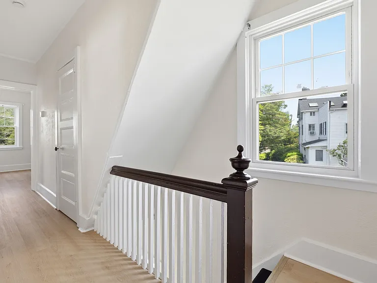 84 Sherwood Pl #2 — Photo 6