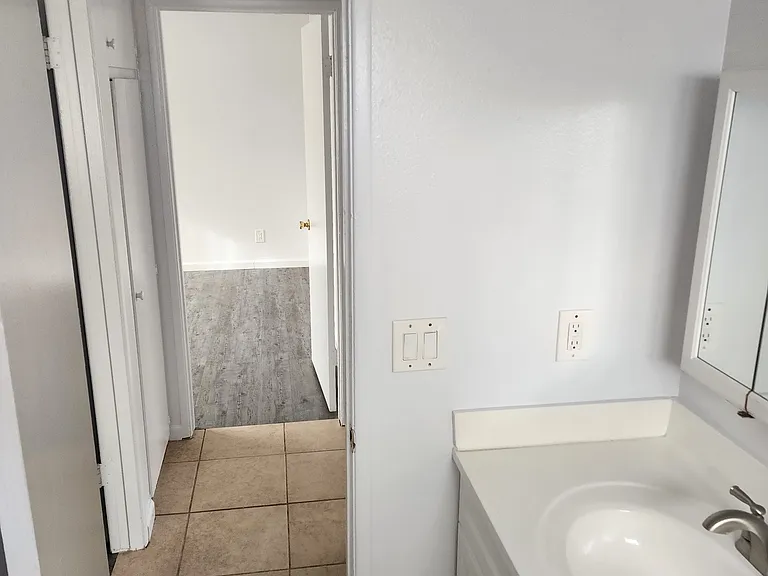 725 Boulevard Ave #G — Photo 5